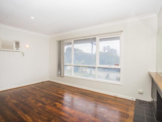 Lovely 3 Bedroom Character Home in Fantastic Location!