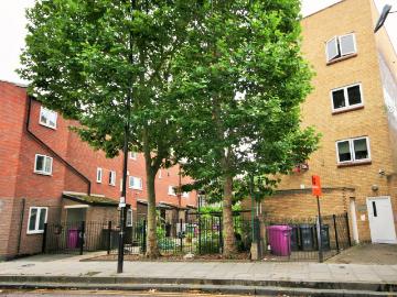 Lovely 3 Bedroom Flat in Bow