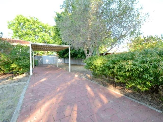 Lovely 3 Bedroom Home in a Convenient Central Location