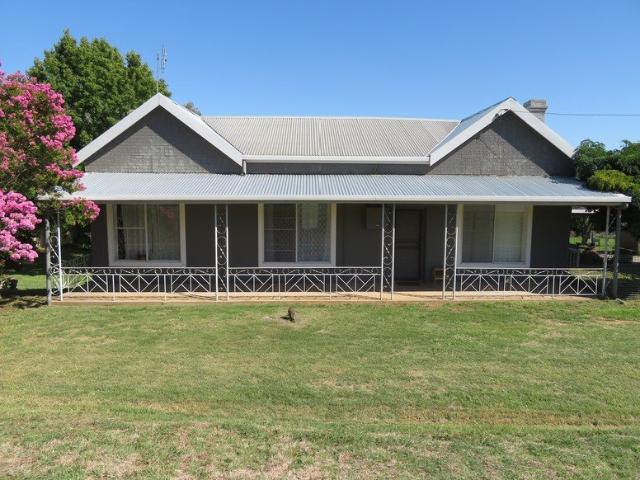 Lovely 3 Bedroom Home with Study