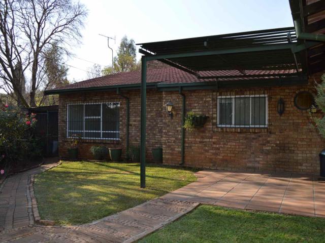 Lovely 3 Bedroom House in Secure Estate