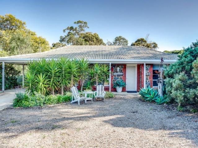 Lovely 3 Bedroom Semi Furnished