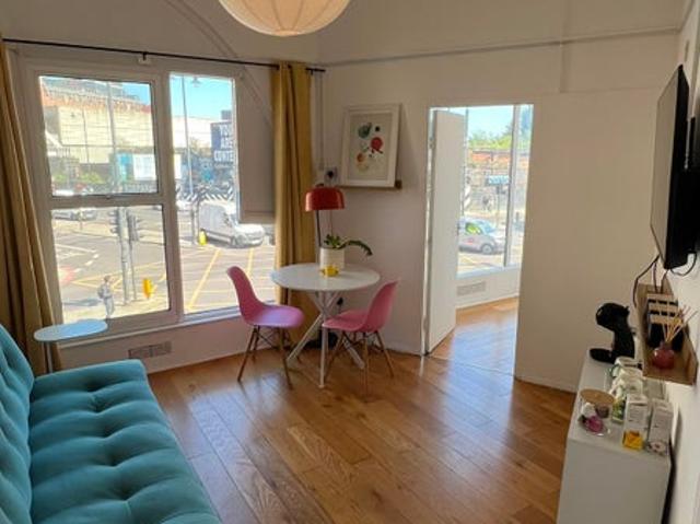 Lovely 1 Bed Flat in Liverpool St * Ready to Move
