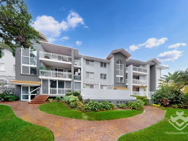 Lovely, 1 Bedroom and 1.5 Bathroom Unit on Chevron Island