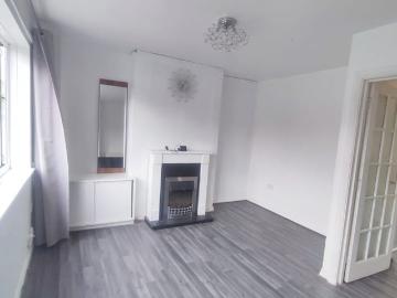 Lovely 1 bedroom flat with sunny garden