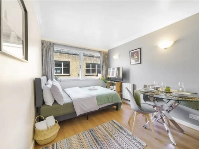 Lovely 2 Bed Fitzrovia Flat—Prime Location