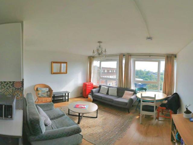 Lovely 2 Bed flat to rent, bills excluded