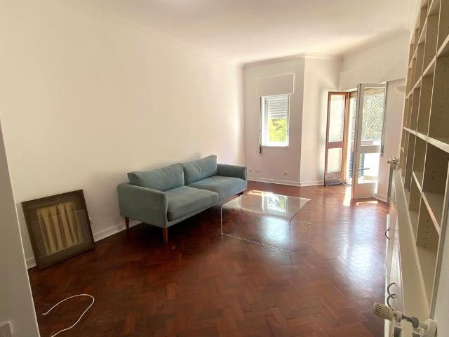 Lovely 2 bedroom apartment in Monte Estoril