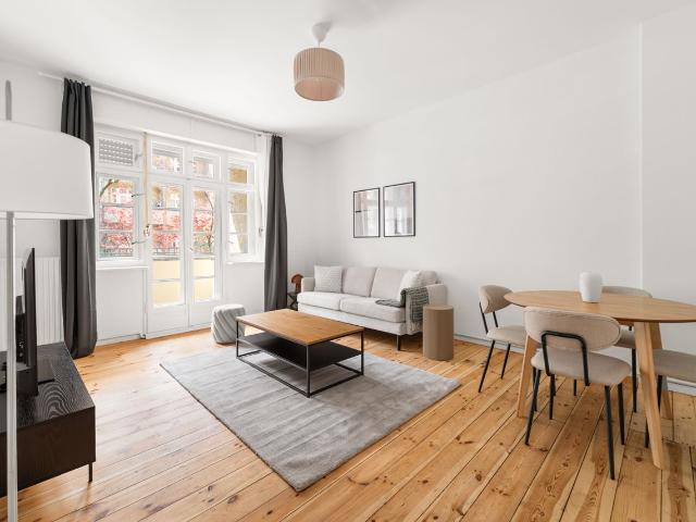 Lovely 2 Bedroom Apartment in Pankow, Berlin Amsterdam Apartments for Rent