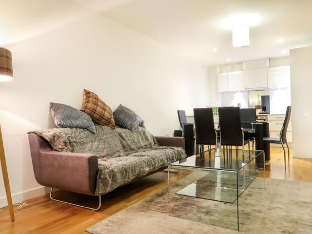 Lovely 2 bedroom flat share in London SW1X