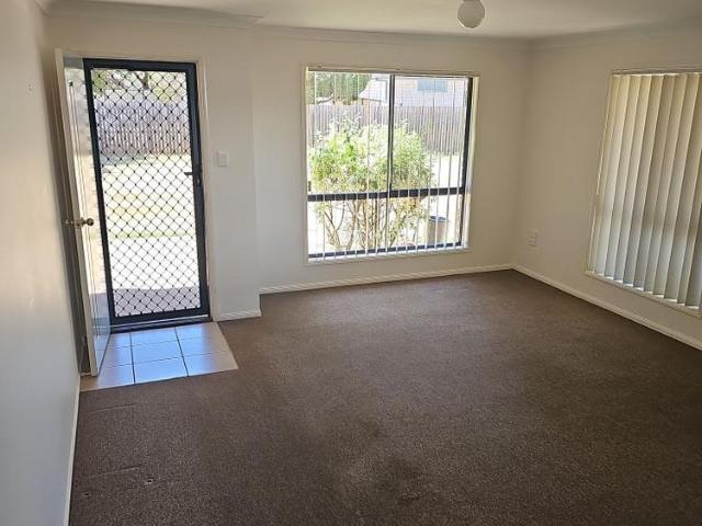 Lovely 2 Bedroom Unit