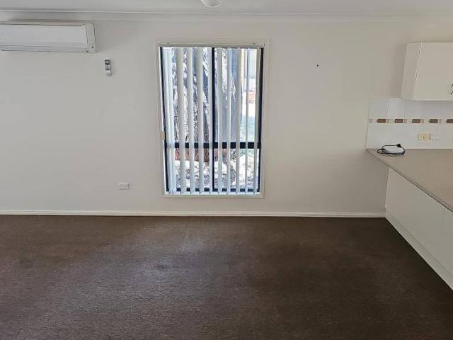 Lovely 2 Bedroom Unit