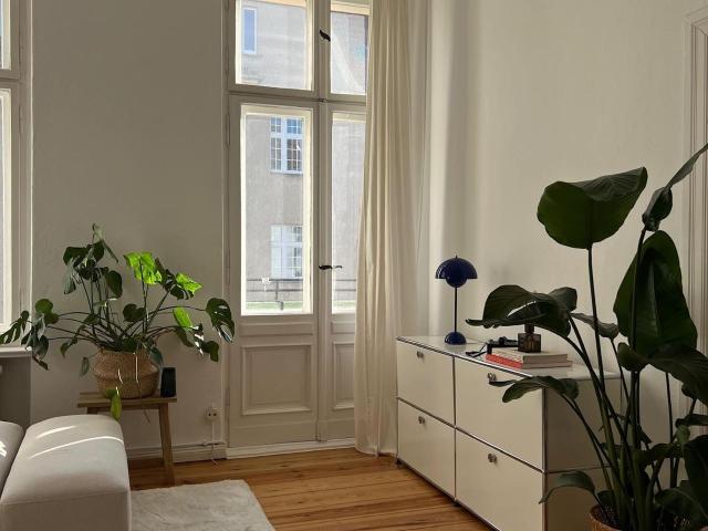 lovely 2 room apartment for part time rental, Berlin Amsterdam Apartments for Rent