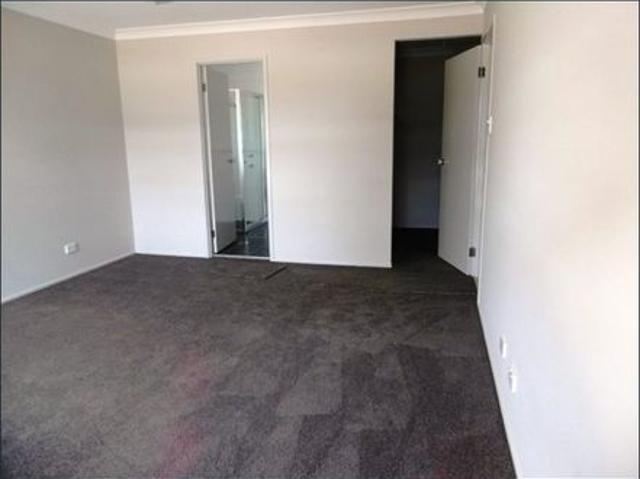 LOVELY 4 BEDROOM FAMILY HOME!