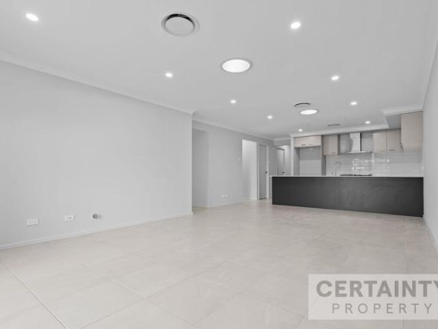 Lovely 4 Bedroom 2 Bathroom Home in Edgeworth!