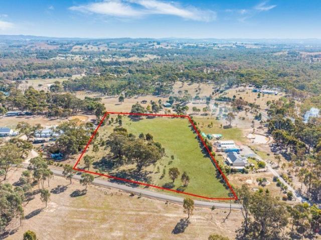 Lovely 5 Acres approx. Ideal to Build Home STCA