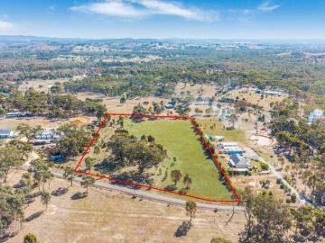 Lovely 5 Acres approx. Ideal to Build Home STCA