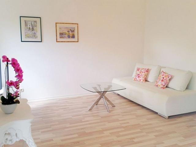 Lovely and modern apartment in Stuttgart, Stuttgart Amsterdam Apartments for Rent