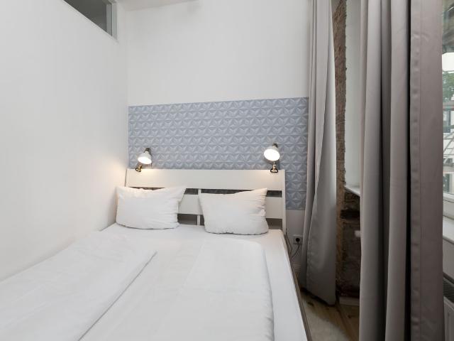 Lovely and charming apartment near school, Berlin Amsterdam Apartments for Rent