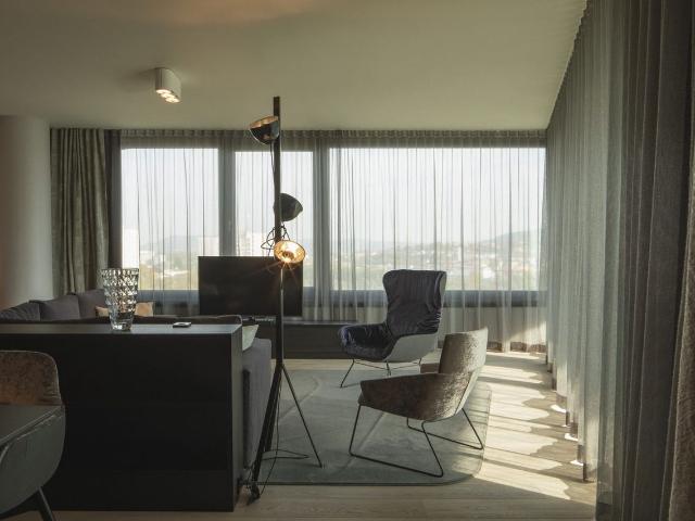 Lovely and charming studio conveniently located, Stuttgart Amsterdam Apartments for Rent