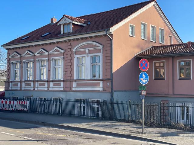 Lovely and charming Villa in Biesdorf, Berlin Amsterdam Apartments for Rent