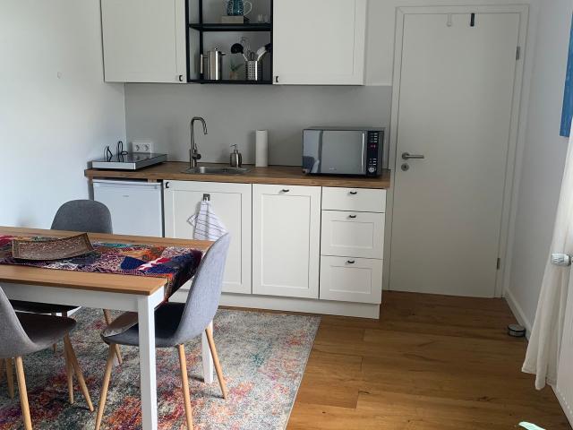 lovely and quiet apartment, good access to Cologne, Leverkusen Amsterdam Apartments for Rent