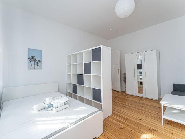 Lovely and splendid home at Prenzlauer Berg, Berlin Amsterdam Apartments for Rent
