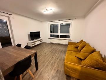 Niederursel, Frankfurt U-Bahn, Rosa-Luxemburg-Straße, Frankfurt, Riedberg, Kalbach, Taunus, Rheinland-Pfalz