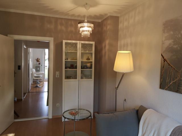 Lovely apartment, park at end of the street, main train station in walking distance, Bremen Amsterdam Apartments for Rent