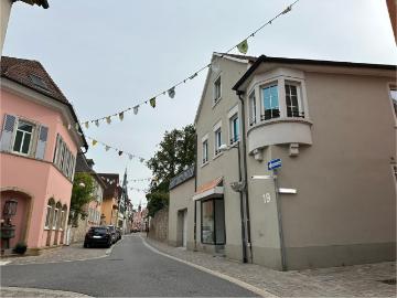 Lovely Apartment with Winter Garden, Terrace & Height Adjustable Desk near Mainz, Wiesbaden, Frankfurt
