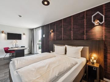 Lovely, awesome studio in Aschheim Munich / Metro: Riem
