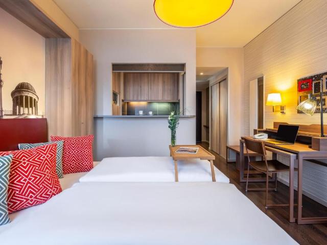 Lovely, bright flat with cleaning service