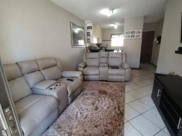 lovely ground floor unit in almond.
