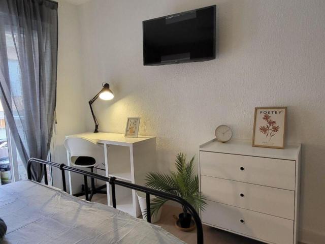 Lovely double bedroom in San Vicente del Raspeig