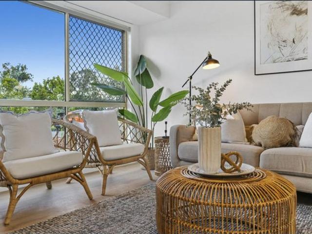 Lovely Duplex in Central Location