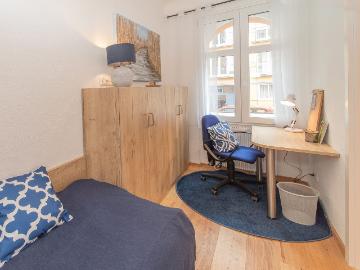 Lovely family apartment in Nürnberg, Nurnberg Amsterdam Apartments for Rent