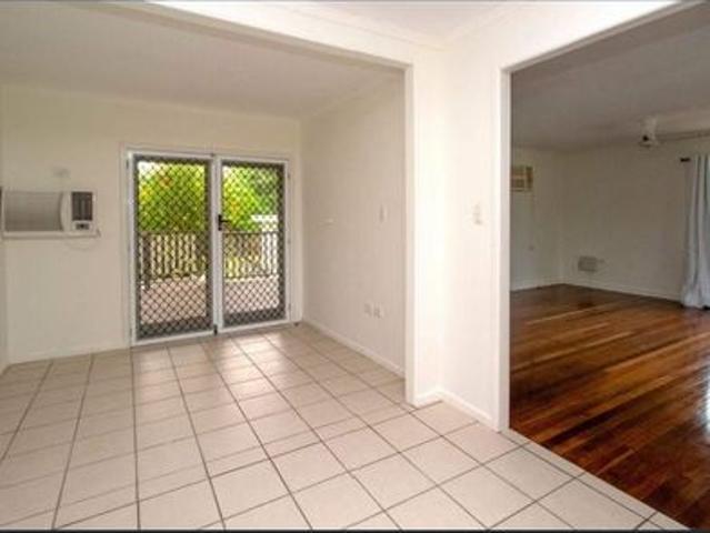 Lovely Family Home in Central Location!