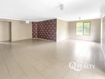 Lovely Family Home In A Prime Location