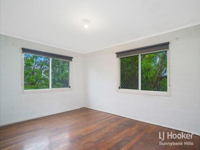 LOVELY FAMILY HOME IN ACACIA RIDGE