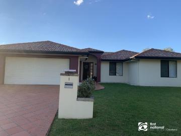 LOVELY FAMILY HOME IN ORMISTON WITH LAWN/GARDEN MAINTENANCE INCLUDED!