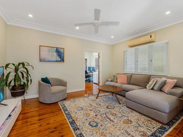Lovely Family Home in Mitchelton