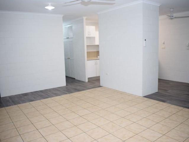 LOVELY FAMILY HOME ON A HUGE BLOCK – PET FRIENDLY