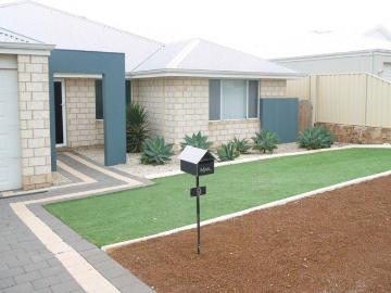 LOVELY FAMILY HOME NEAR THE BEACH