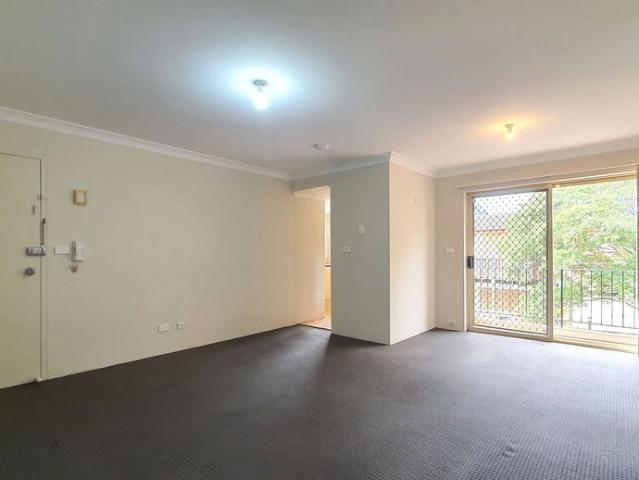 Lovely First Floor Unit