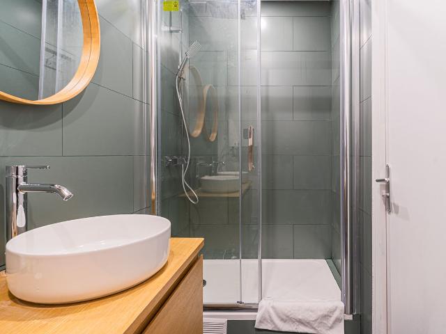 Lovely Flat 2BR / Balcony St Honoré Louvre, Paris Amsterdam Apartments for Rent