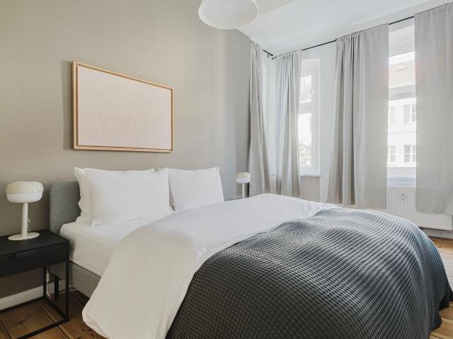 Lovely Friedrichshain, Fully Furnished, Berlin Amsterdam Apartments for Rent