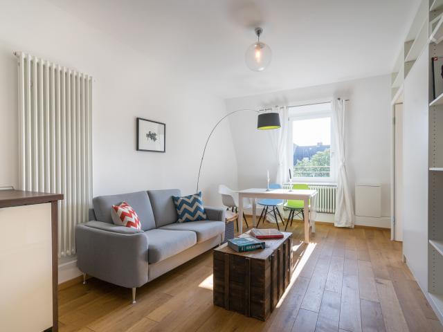 Lovely furnished apartment in an old building in Frankfurt Nordend