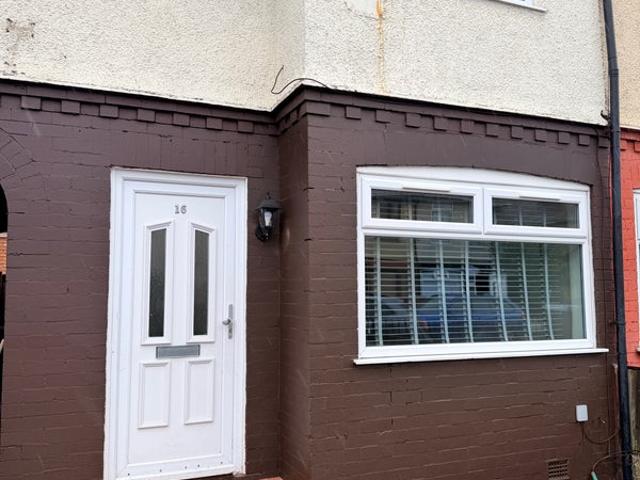 Lovely House to share L21