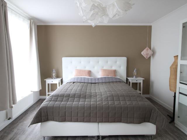 Lovely home for 1 6 persons with garden, parking area, bus station and near to the city 25min