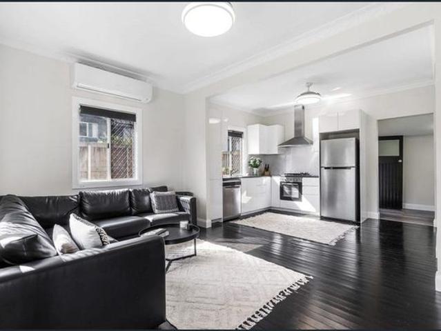 Lovely home in the tranquil suburb